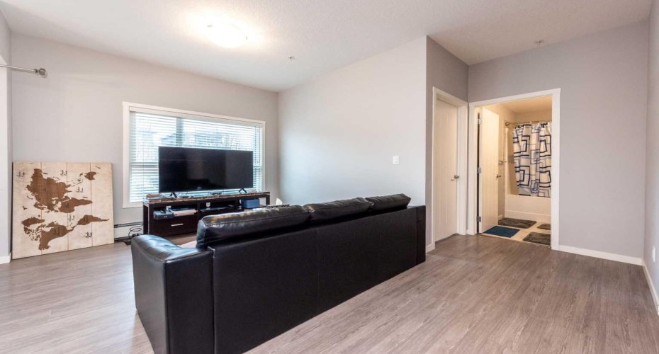 4350 Seton Drive, Calgary, Alberta T3M 3B1, 2 Bedrooms Bedrooms, ,2 BathroomsBathrooms,Residential,For Sale,Seton,A2304236