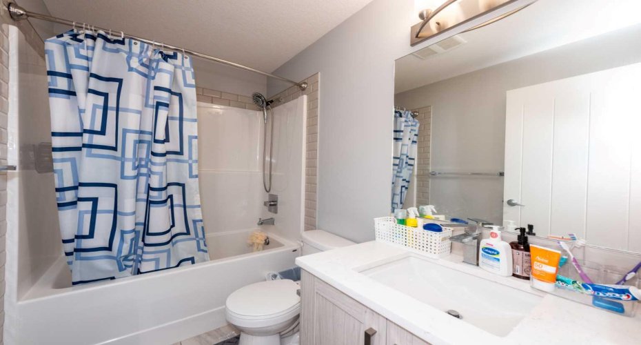 4350 Seton Drive, Calgary, Alberta T3M 3B1, 2 Bedrooms Bedrooms, ,2 BathroomsBathrooms,Residential,For Sale,Seton,A2304236