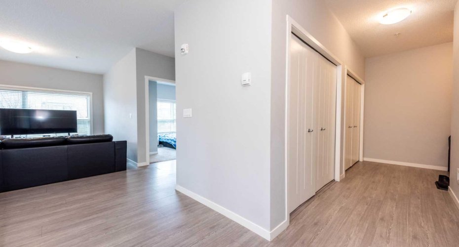 4350 Seton Drive, Calgary, Alberta T3M 3B1, 2 Bedrooms Bedrooms, ,2 BathroomsBathrooms,Residential,For Sale,Seton,A2304236