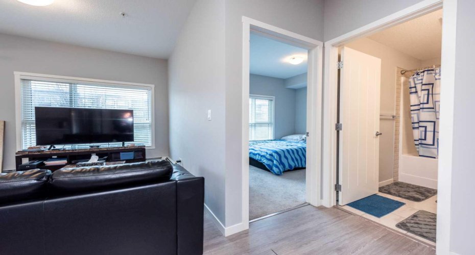 4350 Seton Drive, Calgary, Alberta T3M 3B1, 2 Bedrooms Bedrooms, ,2 BathroomsBathrooms,Residential,For Sale,Seton,A2304236