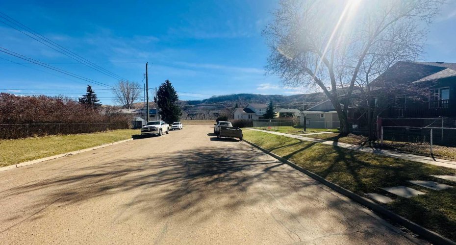 103 24 Street NW, Drumheller, Alberta T0J 0Y1, ,Land,For Sale,24 Street NW,A2304241