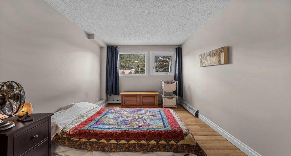 413 Marten Street, Banff, Alberta T1L 1G6, 2 Bedrooms Bedrooms, ,1 BathroomBathrooms,Residential,For Sale,Marten,A2304248