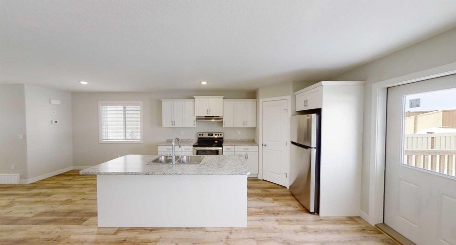 9504 113 Avenue, Clairmont, Alberta T8X0T2, 4 Bedrooms Bedrooms, ,2 BathroomsBathrooms,Rental,113,A2304279