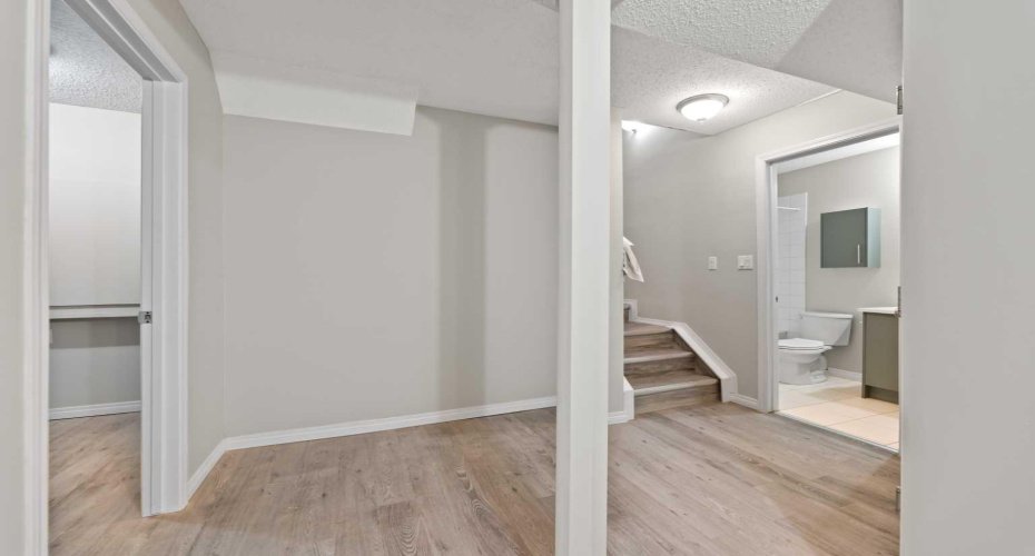 248 Taracove Road, Calgary, Alberta T3J 5A3, 6 Bedrooms Bedrooms, ,4 BathroomsBathrooms,Residential,For Sale,Taracove,A2304280