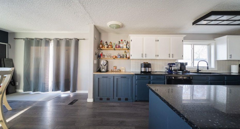 115 Christina Court, Fort McMurray, Alberta T9K 1H3, 6 Bedrooms Bedrooms, ,3 BathroomsBathrooms,Residential,For Sale,Christina,A2304287