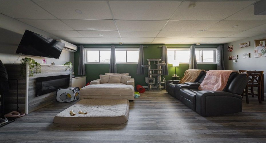 115 Christina Court, Fort McMurray, Alberta T9K 1H3, 6 Bedrooms Bedrooms, ,3 BathroomsBathrooms,Residential,For Sale,Christina,A2304287