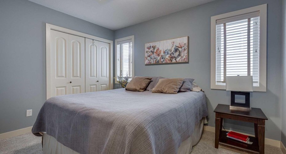 84 Isbister Close, Red Deer, Alberta T4R 0B9, 4 Bedrooms Bedrooms, ,3 BathroomsBathrooms,Residential,For Sale,Isbister,A2304300