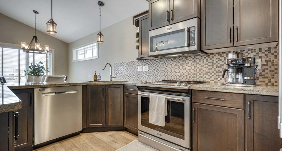 84 Isbister Close, Red Deer, Alberta T4R 0B9, 4 Bedrooms Bedrooms, ,3 BathroomsBathrooms,Residential,For Sale,Isbister,A2304300