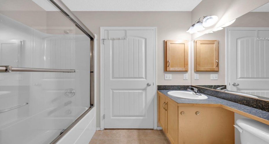 27 Everridge Square, Calgary, Alberta T2Y 5J7, 1 Bedroom Bedrooms, ,1 BathroomBathrooms,Residential,For Sale,Everridge,A2304305