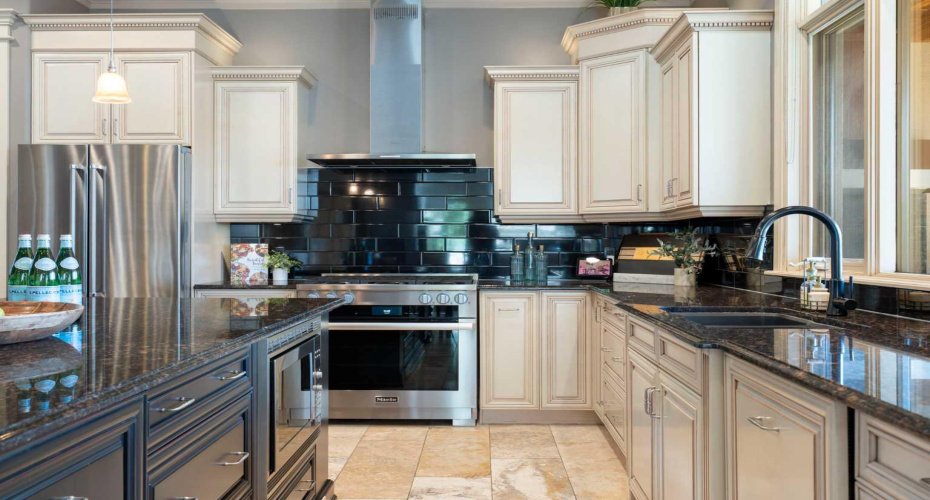 32045 Willow Way, Rural Rocky View County, Alberta T4C 2Y4, 5 Bedrooms Bedrooms, ,8 BathroomsBathrooms,Residential,For Sale,Willow,A2304339