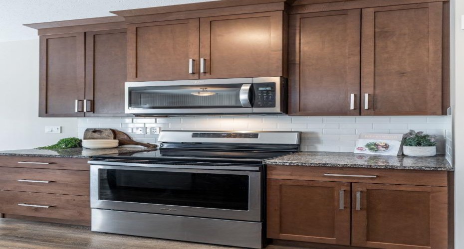 350 Somerside Road, Medicine Hat, Alberta T1B0R9, 3 Bedrooms Bedrooms, ,3 BathroomsBathrooms,Residential,For Sale,Somerside,A2298254