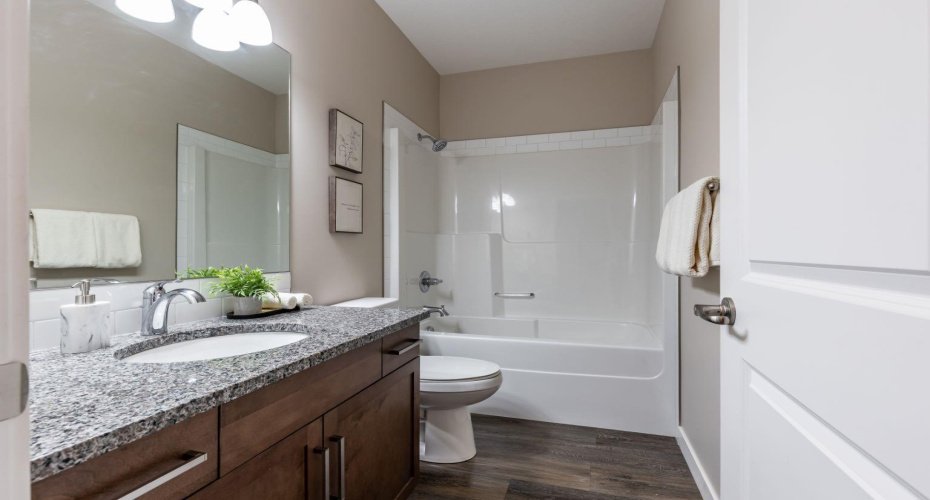 350 Somerside Road, Medicine Hat, Alberta T1B0R9, 3 Bedrooms Bedrooms, ,3 BathroomsBathrooms,Residential,For Sale,Somerside,A2298254