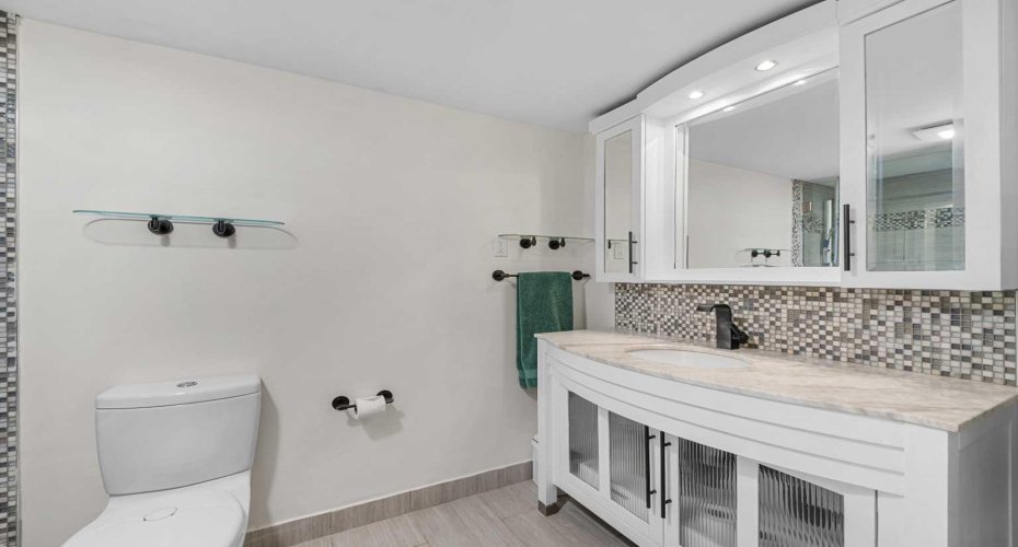 1100 8 Avenue, Calgary, Alberta T2P 3T9, 1 Bedroom Bedrooms, ,1 BathroomBathrooms,Residential,For Sale,8,A2304355