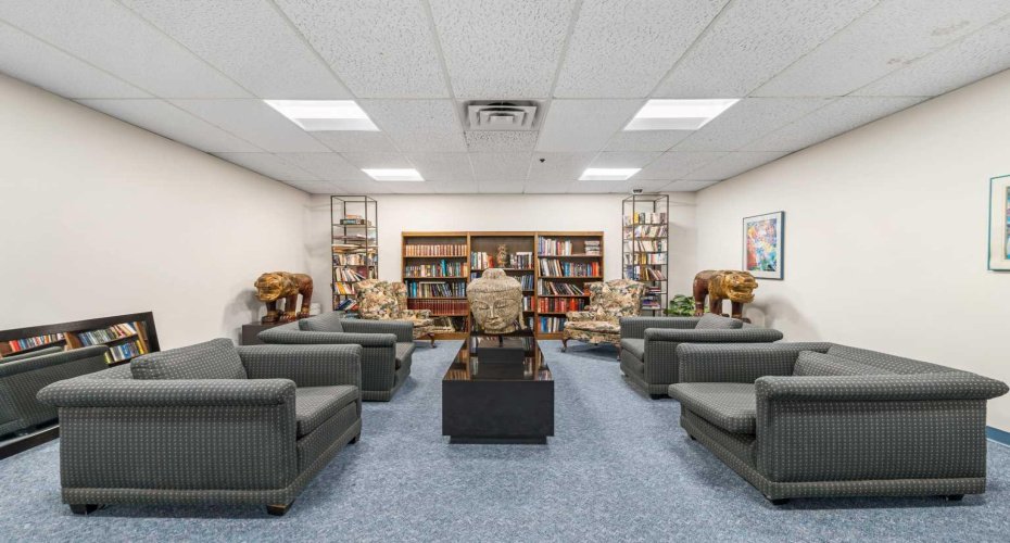 1100 8 Avenue, Calgary, Alberta T2P 3T9, 1 Bedroom Bedrooms, ,1 BathroomBathrooms,Residential,For Sale,8,A2304355