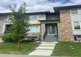 1016 Lanark Boulevard, Airdrie, Alberta T4A 3L6, 3 Bedrooms Bedrooms, ,3 BathroomsBathrooms,Residential,For Sale,Lanark,A2303325 1016 Lanark Boulevard, Airdrie, Alberta T4A 3L6, 3 Bedrooms Bedrooms, ,3 BathroomsBathrooms,Residential,For Sale,Lanark,A2303325