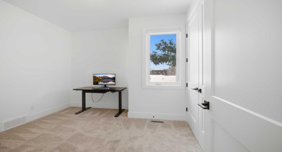1712 18 Avenue, Calgary, Alberta T2M 0X3, 4 Bedrooms Bedrooms, ,4 BathroomsBathrooms,Residential,For Sale,18,A2303640