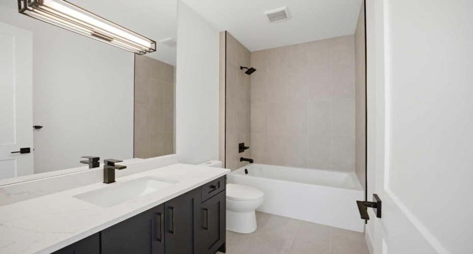 1712 18 Avenue, Calgary, Alberta T2M 0X3, 4 Bedrooms Bedrooms, ,4 BathroomsBathrooms,Residential,For Sale,18,A2303640