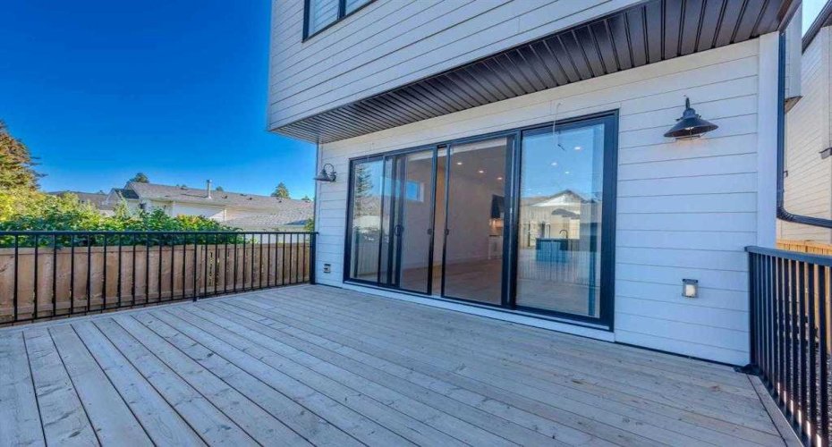 1712 18 Avenue, Calgary, Alberta T2M 0X3, 4 Bedrooms Bedrooms, ,4 BathroomsBathrooms,Residential,For Sale,18,A2303640