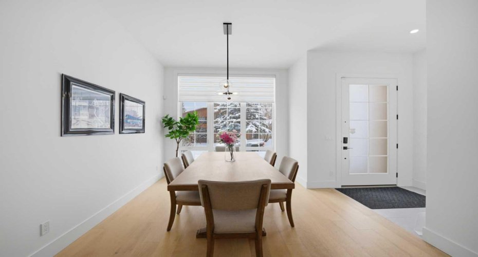 1712 18 Avenue, Calgary, Alberta T2M 0X3, 4 Bedrooms Bedrooms, ,4 BathroomsBathrooms,Residential,For Sale,18,A2303640
