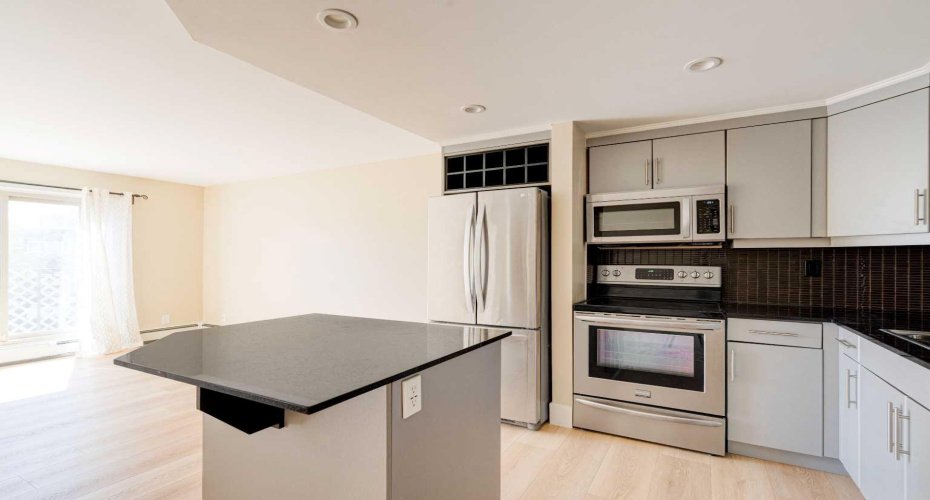 410 1 Avenue, Calgary, Alberta T2E 0B4, 2 Bedrooms Bedrooms, ,1 BathroomBathrooms,Residential,For Sale,1,A2303782