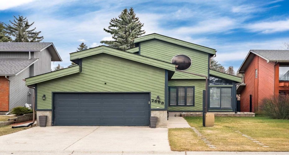 2608 Deer Side Drive, Calgary, Alberta t2j6a3, 3 Bedrooms Bedrooms, ,4 BathroomsBathrooms,Residential,For Sale,Deer Side,A2302759