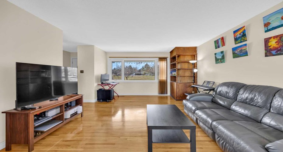 5008 2 Street, Calgary, Alberta t2k0z3, 4 Bedrooms Bedrooms, ,2 BathroomsBathrooms,Residential,For Sale,2,A2303445