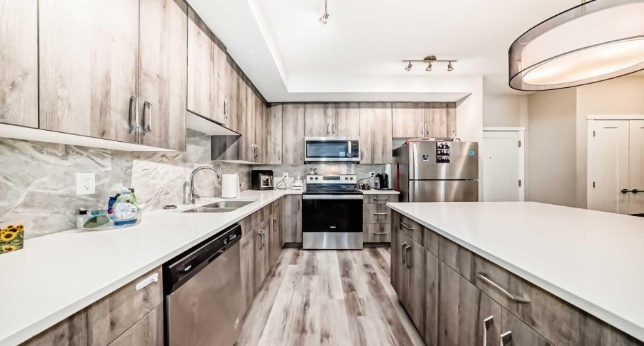71 Shawnee Common, Calgary, Alberta T2Y 0R2, 2 Bedrooms Bedrooms, ,2 BathroomsBathrooms,Residential,For Sale,Shawnee,A2286058