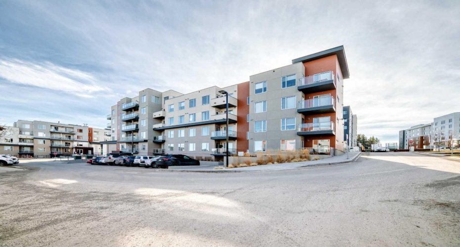 71 Shawnee Common, Calgary, Alberta T2Y 0R2, 2 Bedrooms Bedrooms, ,2 BathroomsBathrooms,Residential,For Sale,Shawnee,A2286058