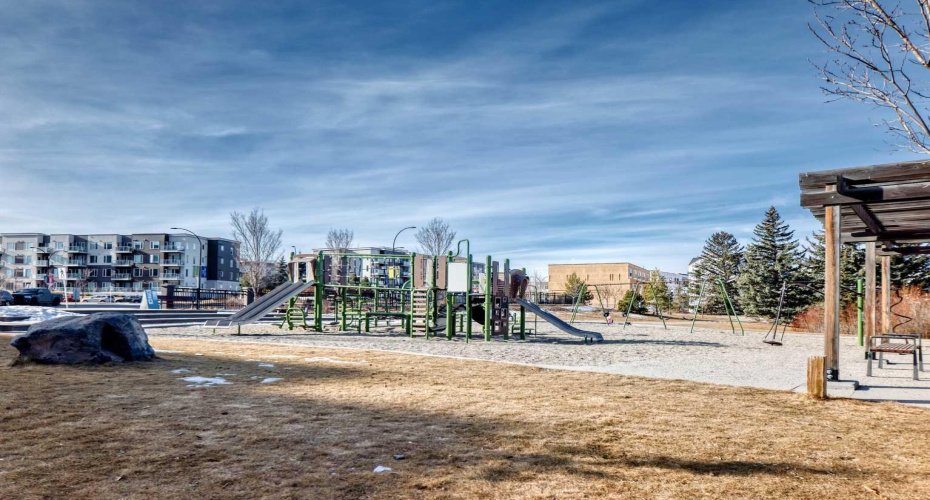 71 Shawnee Common, Calgary, Alberta T2Y 0R2, 2 Bedrooms Bedrooms, ,2 BathroomsBathrooms,Residential,For Sale,Shawnee,A2286058