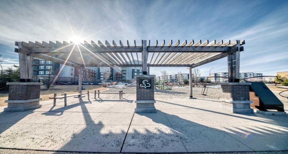71 Shawnee Common, Calgary, Alberta T2Y 0R2, 2 Bedrooms Bedrooms, ,2 BathroomsBathrooms,Residential,For Sale,Shawnee,A2286058