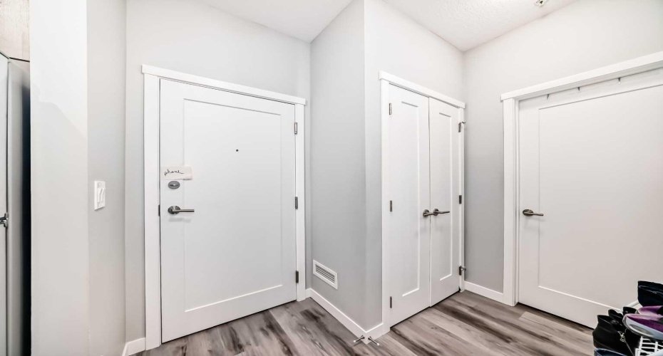 71 Shawnee Common, Calgary, Alberta T2Y 0R2, 2 Bedrooms Bedrooms, ,2 BathroomsBathrooms,Residential,For Sale,Shawnee,A2286058