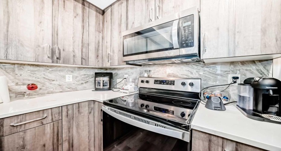 71 Shawnee Common, Calgary, Alberta T2Y 0R2, 2 Bedrooms Bedrooms, ,2 BathroomsBathrooms,Residential,For Sale,Shawnee,A2286058