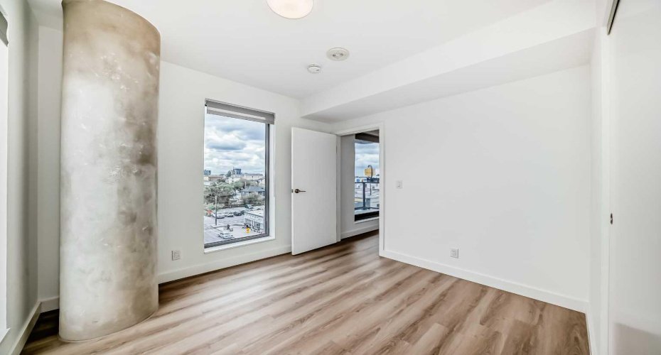 123 4 Street, Calgary, Alberta T2E 8K3, 2 Bedrooms Bedrooms, ,1 BathroomBathrooms,Residential,For Sale,4,A2301838