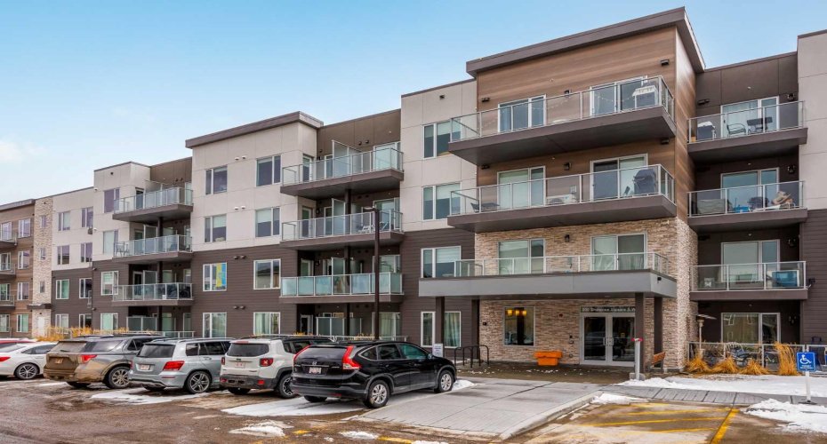 200 Shawnee Square, Calgary, Alberta T2Y0T7, 2 Bedrooms Bedrooms, ,1 BathroomBathrooms,Residential,For Sale,Shawnee,A2301944