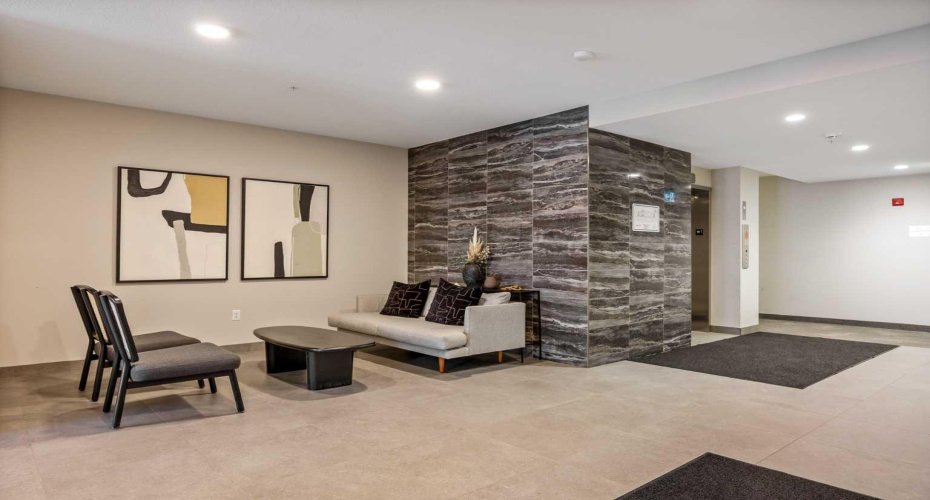 200 Shawnee Square, Calgary, Alberta T2Y0T7, 2 Bedrooms Bedrooms, ,1 BathroomBathrooms,Residential,For Sale,Shawnee,A2301944