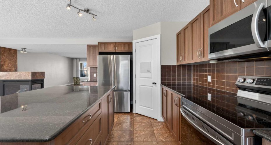 43 Sage Hill Way, Calgary, Alberta T3R 0G8, 4 Bedrooms Bedrooms, ,4 BathroomsBathrooms,Residential,For Sale,Sage Hill,A2302725