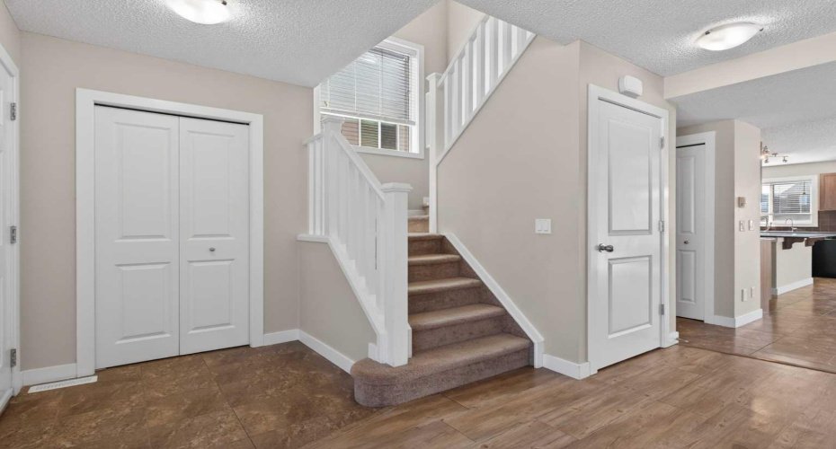 43 Sage Hill Way, Calgary, Alberta T3R 0G8, 4 Bedrooms Bedrooms, ,4 BathroomsBathrooms,Residential,For Sale,Sage Hill,A2302725