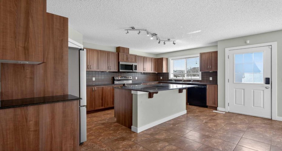 43 Sage Hill Way, Calgary, Alberta T3R 0G8, 4 Bedrooms Bedrooms, ,4 BathroomsBathrooms,Residential,For Sale,Sage Hill,A2302725