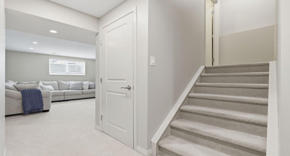 132 Sundown Way, Cochrane, Alberta T4C 2M6, 4 Bedrooms Bedrooms, ,4 BathroomsBathrooms,Residential,For Sale,Sundown,A2303130