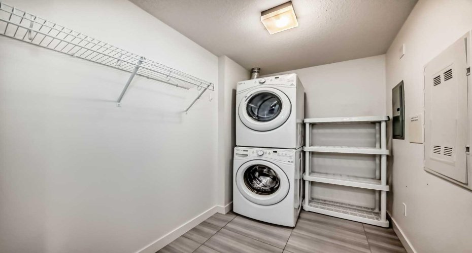 15 Aspenmont Heights, Calgary, Alberta T3H 0E3, 2 Bedrooms Bedrooms, ,2 BathroomsBathrooms,Residential,For Sale,Aspenmont,A2289784