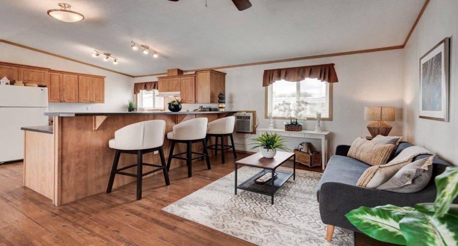 6724 17 Avenue, Calgary, Alberta T2A 0W5, 2 Bedrooms Bedrooms, ,2 BathroomsBathrooms,Mobile,For Sale,17,A2291323