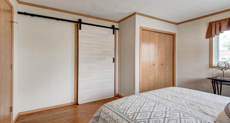 6724 17 Avenue, Calgary, Alberta T2A 0W5, 2 Bedrooms Bedrooms, ,2 BathroomsBathrooms,Mobile,For Sale,17,A2291323
