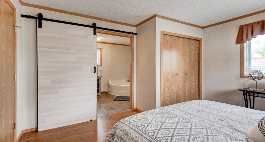 6724 17 Avenue, Calgary, Alberta T2A 0W5, 2 Bedrooms Bedrooms, ,2 BathroomsBathrooms,Mobile,For Sale,17,A2291323