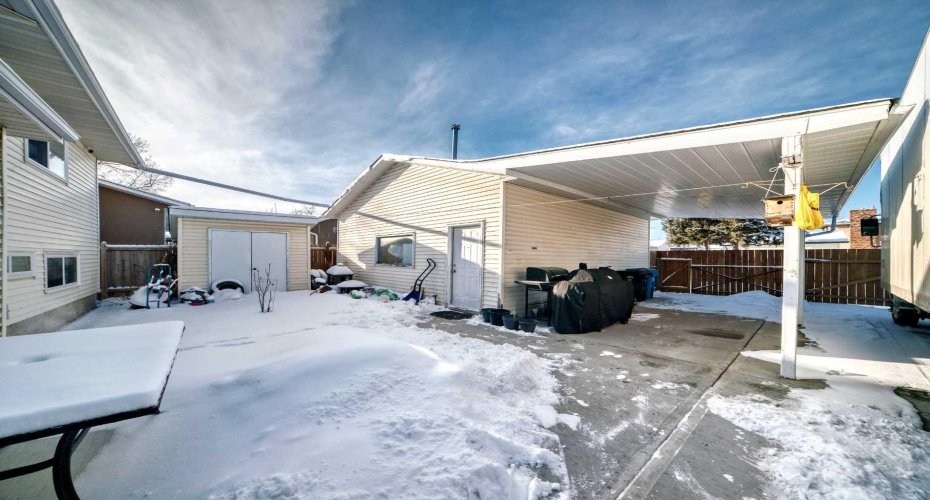 584 Whiteridge Way, Calgary, Alberta T1Y 2Y5, 4 Bedrooms Bedrooms, ,3 BathroomsBathrooms,Residential,For Sale,Whiteridge,A2294267
