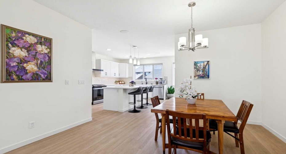 Your dining area easily accommodates LARGE family gatherings.