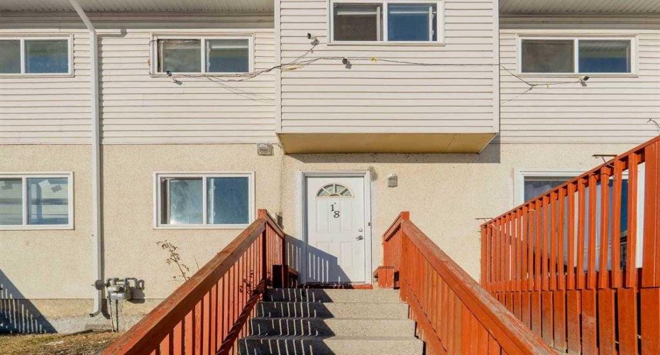 4515 7 Avenue, Calgary, Alberta T2A 5E4, 3 Bedrooms Bedrooms, ,2 BathroomsBathrooms,Residential,For Sale,7,A2298231
