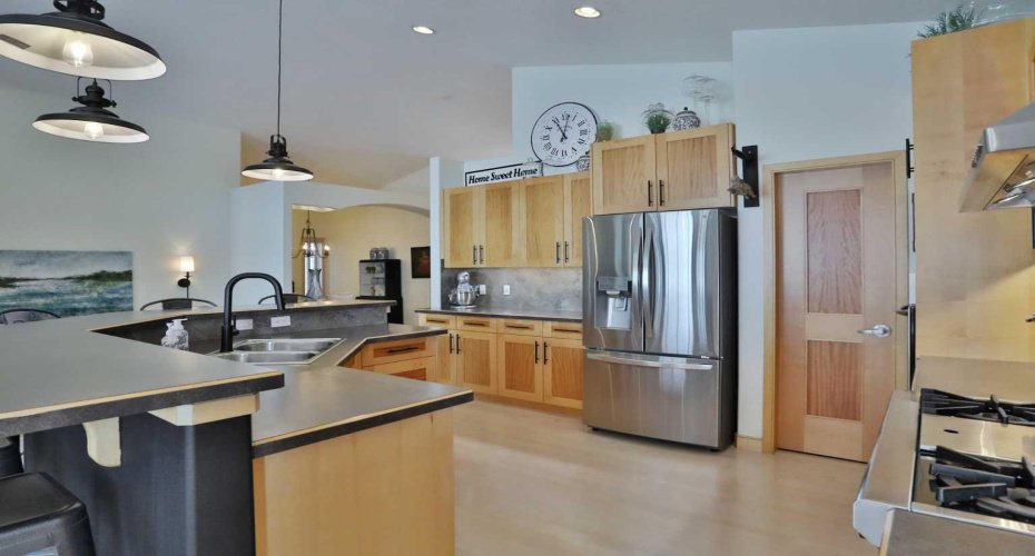 92 Sherwood Rise, Calgary, Alberta T3R 1P6, 3 Bedrooms Bedrooms, ,3 BathroomsBathrooms,Residential,For Sale,Sherwood,A2299332