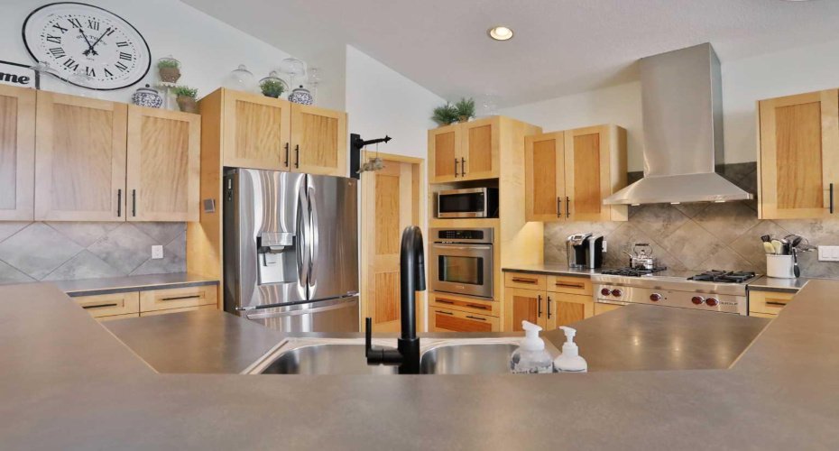92 Sherwood Rise, Calgary, Alberta T3R 1P6, 3 Bedrooms Bedrooms, ,3 BathroomsBathrooms,Residential,For Sale,Sherwood,A2299332