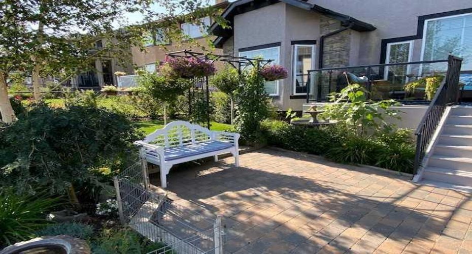 92 Sherwood Rise, Calgary, Alberta T3R 1P6, 3 Bedrooms Bedrooms, ,3 BathroomsBathrooms,Residential,For Sale,Sherwood,A2299332