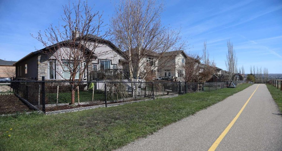 92 Sherwood Rise, Calgary, Alberta T3R 1P6, 3 Bedrooms Bedrooms, ,3 BathroomsBathrooms,Residential,For Sale,Sherwood,A2299332